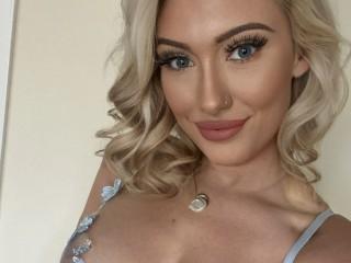 Chat Now with Lucybrookess