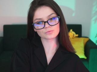 Chat Now with LauraRyan